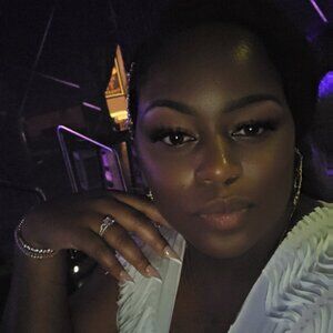 Meet your Posher, Juliana